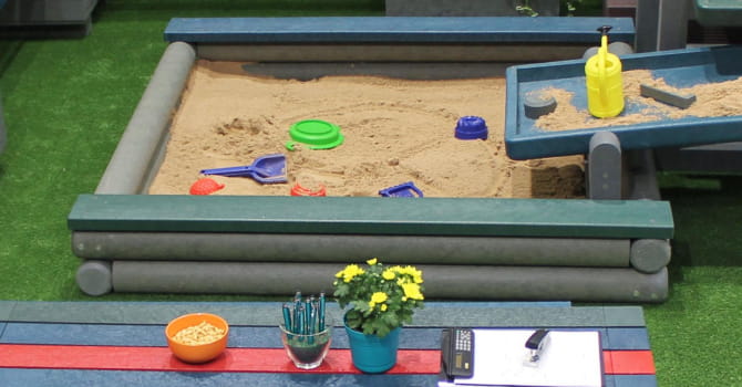 Rundpfosten, Vierkantpfosten, Pfähle, Bretter, Balken, Paddockplatten, Terrassenbeläge